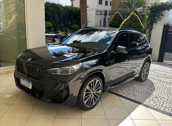 BMW iX1 ELÉTRICO XDRIVE30 M SPORT BMW iX1 ELÉTRICO XDRIVE30 M SPORT